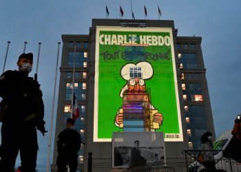 Karikaturat e profetit Muhamed projektohen në ndërtesat qeveritare në të gjithë Francën