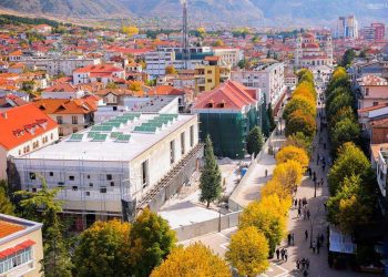 INSTAT/ Dibra dhe Elbasani, qarqet më të varfra. Tirana dhe Korça, më të pasurat
