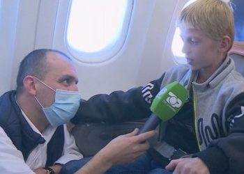 U kthye nga Al Hol pas 6 vitesh, Endri Dumani: Në kamp luaja me top me shokët, motra ime kishte frikë të kthehej