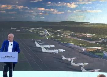 “Mandati i 3 do të mbyllet me 3 aeroporte”, Rama: Kantiere të reja edhe për ndërtimin e porteve në Durrës dhe Vlorë