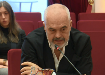 Investimet e huaja dhe hapja e negociatave, Rama në Gjermani: Jemi verbuar nga dashuria për Europën, por s’mund të martohemi