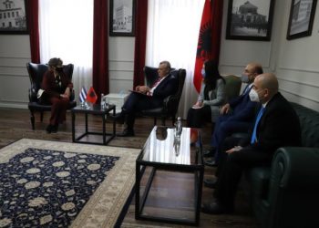 Gramoz Ruçi takim me ambasadoren e Kubës, i kërkon njohjen e Kosovës nga vendi i saj
