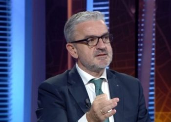 Kandidati i PD për deputet lëshon ‘gojën’: U bofshi m*t ju që dilni fotografi zyrtare me maska, kush e vendos ka hall mendor