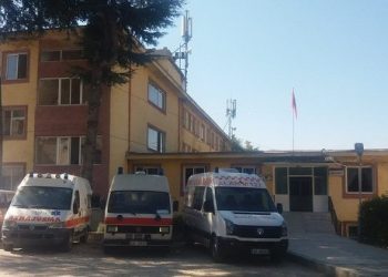 Infektohen me COVID drejtoresha e spitalit në Skrapar dhe infermierja/ Dezinfektohen dhe mbyllen disa reparte