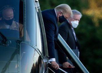 COVID pushton Shtëpinë e Bardhë/ Raste të reja infektimi pas çiftit Trump