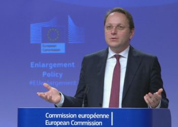 Varhelyi në Komisionin Europian: Shqipëria i ka plotësuar kushtet për Konferencën e Parë Ndërqeveritare