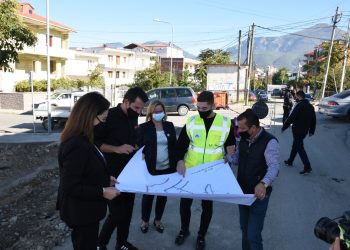 Bashkia ndërhyn në 38 rrugë, Veliaj: Të mos humbasim kohë me bllokime si tek Astiri dhe Shqiponja