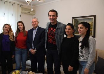 “Spekulantët të mos e përdorin fatkeqësinë për fushatë”, Veliaj: Po mbyllim pagesat e dëmshpërblimeve të tërmetit