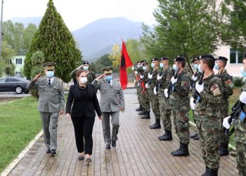 Xhaçka prezanton komandantin e ri të Forcës Tokësore: Batalioni i Këmbësorisë është certifikuar nga NATO