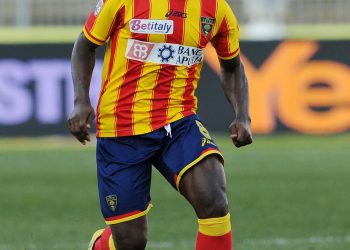 Ish-futbollisti i Serie A merret peng në Nigeri