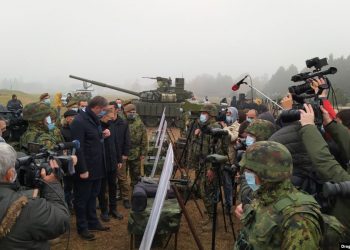 Rusia i dërgon armatime Serbisë, Vuçiç: Ky është vetëm fillimi i bashkëpunimit