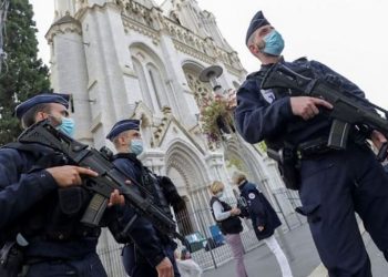 Pse është e “vështirë” të jesh mysliman në Francë?!