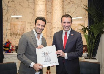 Veliaj pret tenorin kosovar Ramë Lahaj: “Në këtë kohë kemi nevojë për inkurajim dhe forcë”; Tenori: “Për ty atdhe, një borxh ndaj Tiranës”