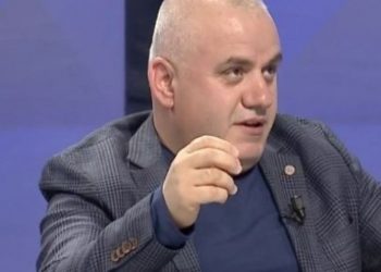 “Thefsh qafën”, Artan Hoxha tregon dy javët me Covid