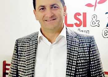 U ankua se i kanë hequr emrin nga Dropulli, ministria e Brendshme nxjerr bllof Vangjel Tavon