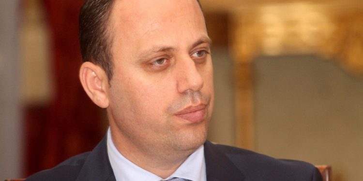 Kryetari i Gjykates se Krimeve te Renda, Sander Simoni, gjate nje konference me teme "Reforma ne Drejtesi, Sfida e te Sotmes dhe Garancia e se Ardhmes./r/n/r/nChair of the Serious Crimes Court, Sander Simoni, during a conference on the theme "Justice Reform, the challenges of today and guarantee of the future.