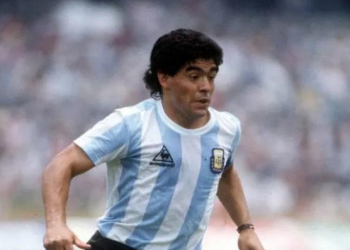 Vdekja e Maradonës, Rama: Trishtim për vdekjen e Moxartit të futbollit