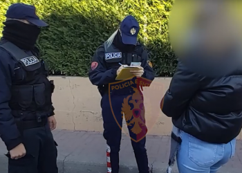 Lëviznin pa maska, policia gjobit 659 qytetarë në 24 orët e fundit