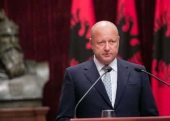 Dha dorëheqje para pak ditësh nga presidenca, ish-kreu i SHISH kandidat për deputet nën siglën e LSI