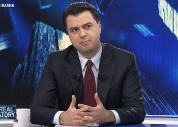 Basha “lan duart” për dosjet e UÇK: Sot, për ‘Shtëpinë e Verdhë’ flet veç Rama dhe Moska