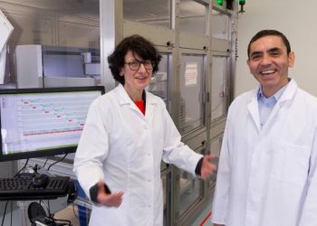 Punuan edhe ditën e dasmës, rrëfehet çifti që zbuloi vaksinën 90% efektive ndaj koronavirusit