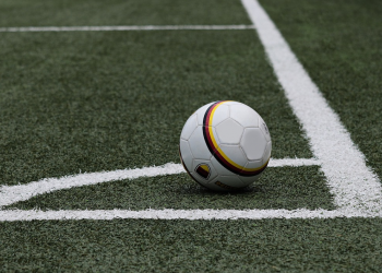 Vuante nga një sëmundje e rëndë, ish-futbollisti shuhet në moshë të re