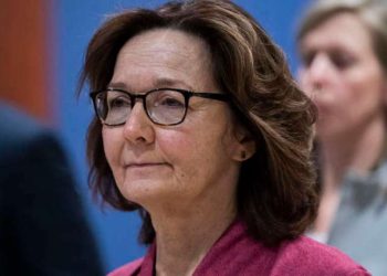 Humbja/ Ekipi i Trump i vihet Gina Haspel-it të CIA-s: Duhet shkarkuar