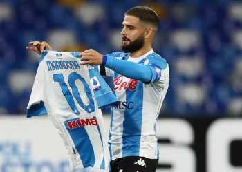 VIDEO/ Napoli fiton për të nderuar Maradonën, “poker” ndaj Romës