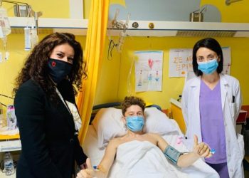 Ambasada Shqiptare në Athinë jep lajmin e mirë për 14-vjeçarin nga Fieri të plagosur gjatë tërmetit