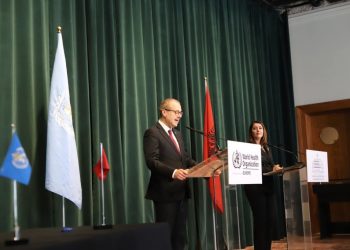 OBSH “zbarkon” në Shqipëri dhe jep udhëzimin : Testimi nuk është zgjidhje magjike, por…