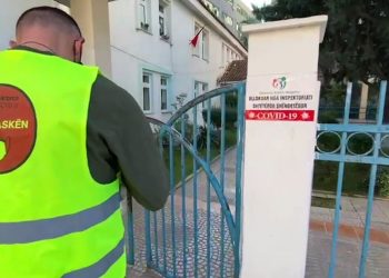 Katër mësues dhe edukatore me Covid në Vlorë, mbyllet kopshti Nr.2