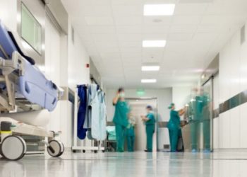 E rëndë! 7 muajshe shtatzënë, 29-vjeçarja shqiptare humbet jetën nga Covid