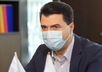 Basha: Farmacitë si ushqimore, ilaçet po merren me listë