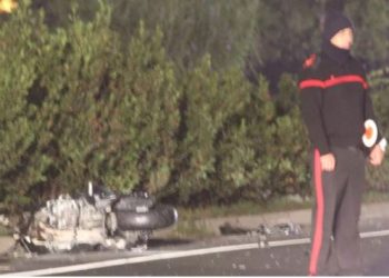 Aksidenti tragjik/ Motori ndahet në dysh dhe i merr jetën në vend 28 vjeçarit shqiptar (Emri-FOTO)