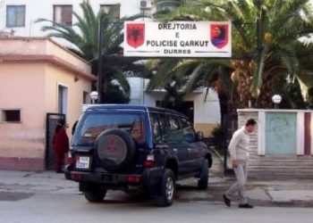 Kapet ‘skifteri’ i Durrësit, vidhte orendi shtëpiake dhe celularë