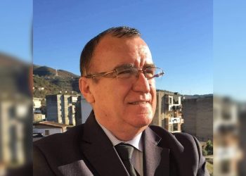 I shtruar në spital prej ditësh/ Një tjetër mësues humb jetën nga COVID
