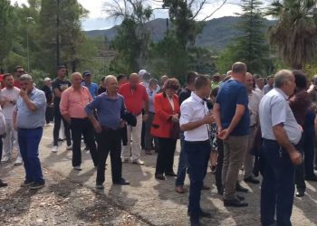 Miratohet dhënja e ndihmës për punëtorët e rafinerisë Ballsh. Ja sa para do marrin