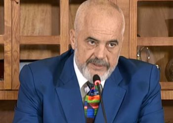 ‘Hapim shkollat e para’/ Rama për rindërtimin: Në dhjetor banorët e Shijakut hyjnë në banesat e reja, brenda 2-3 muajve përfundojnë…