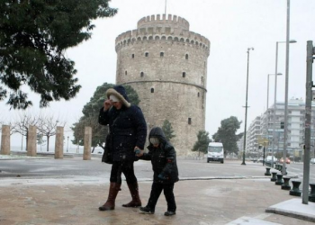 Ulen infeksionet nga COVID në Greqi, por vendi është nën kufizime të rrepta
