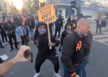 Manifestime masive pro-Trump, mbështetësit përplasen me kundërshtarët