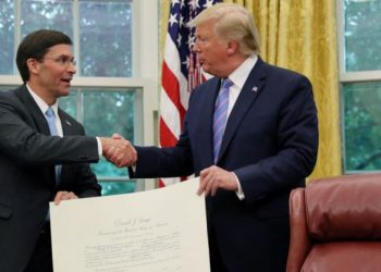 Trump shkarkon Sekretarin amerikan të Mbrojtjes pasi u përplasën për ushtrinë