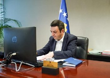 Shkeli orën policore, gjobitet ministri i drejtësisë në Kosovë