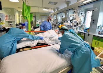 Itali/ 8,913 raste të reja me Covid dhe 305 viktima gjatë 24 orëve të fundit