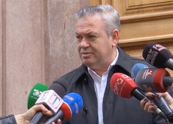 Murrizi ankimon ndarjen e mandateve:  Ftoj edhe Topallin dhe Kryemadhin ta bëjnë një gjë të tillë