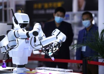 Rritet kërkesa për robotët e Kinës, në 10 muaj u prodhuan mbi 183 mijë copë