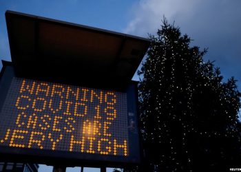 SHBA shqyrton mundësinë e ndalimit të udhëtimeve me Britaninë