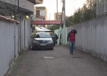 Ministri i ri i Brendshëm, Bledi Çuçi vizitë në familjen e Klodian Rashës