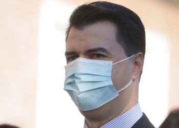 Protesta për Klodian Rashën/ Basha i hedh “benzin zjarrit” nga Vlora: E keqja ka shkuar në palcë ndaj duhet shkulur me rrënjë