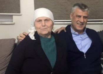 E infektuar me Covid, nëna e ish-presidentit shtrohet në spital
