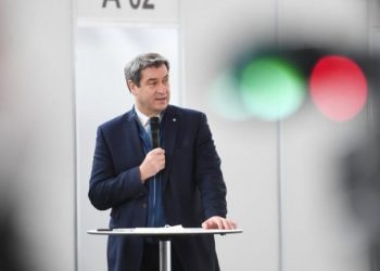 Sondazhi i “Der Spiegel”: Markus Soeder kryeson garën për kancelar